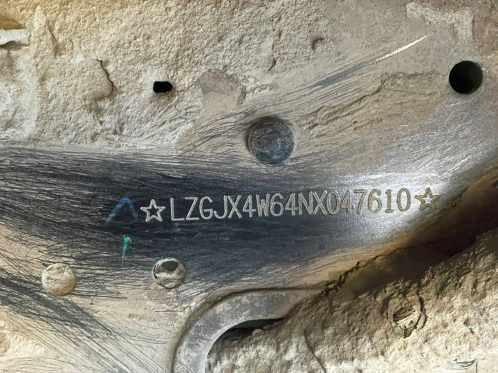 Продается самосвал SHACMAN SX33186W366C, 2022 года, г. Красноярск